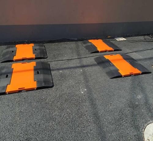 便攜式可移動(dòng)汽車衡多少錢一套,便攜式汽車衡有幾種俗稱 便攜式可移動(dòng)汽車衡多少錢一套,便攜式汽車衡有幾種俗稱